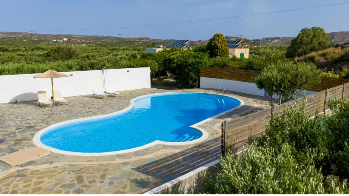 Rousolakos Pool Apartments Palekastro Luaran gambar
